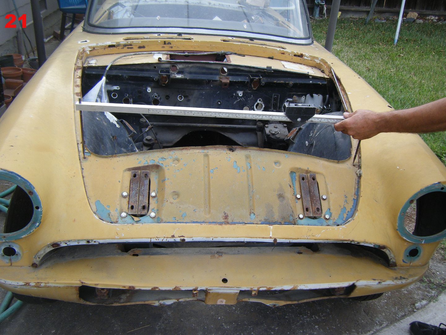 "Basics of Basics" Using a Tram Gauge to Measure. Team Camaro Tech